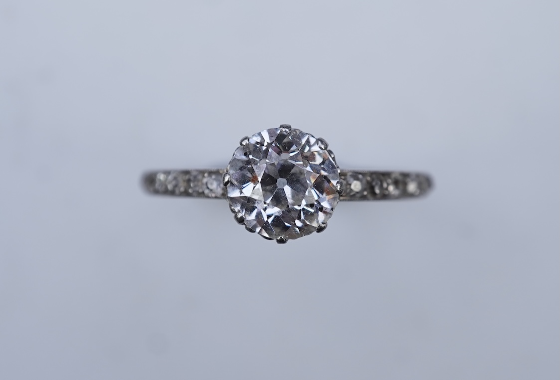 An attractive diamond engagement ring, early 20th century